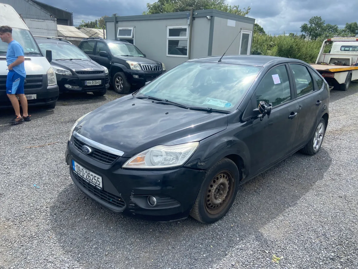 09 ford focus needs tyding - Image 1