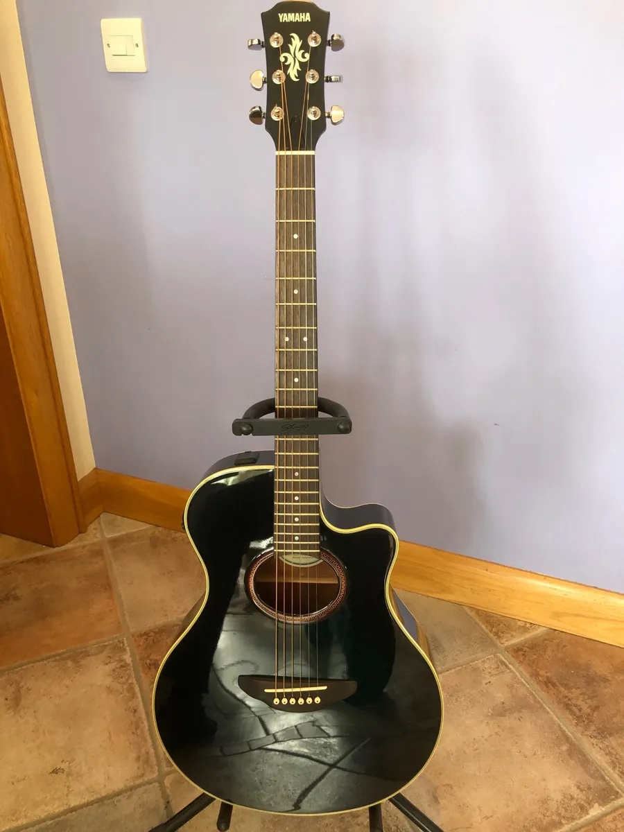 Yamaha APX-5A electro acoustic guitar - Image 1