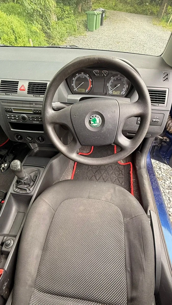 SKODA FABIA 2006 1.2 petrol LOW MILAGE 98k - Image 4