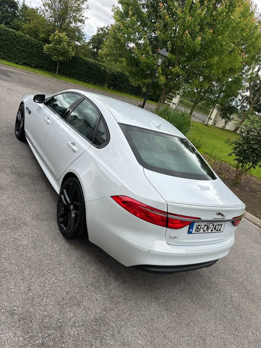 2016 Jaguar XF Sport - Image 4