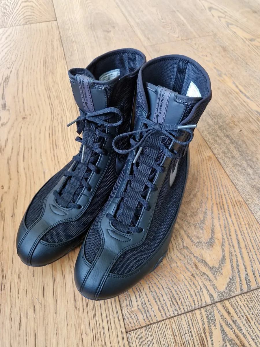 Nike Machomai 2 7.5UK new - Image 3
