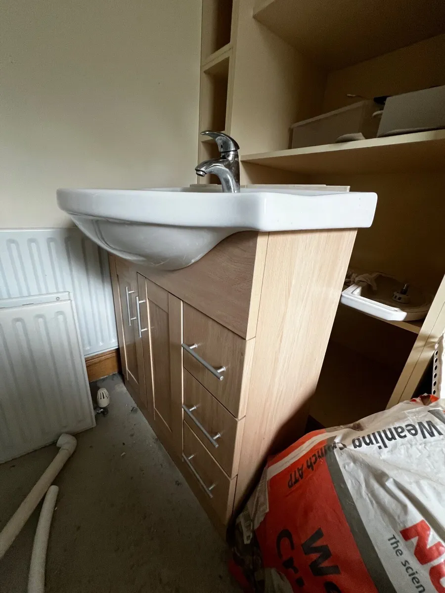 Bathroom sink unit - Image 4