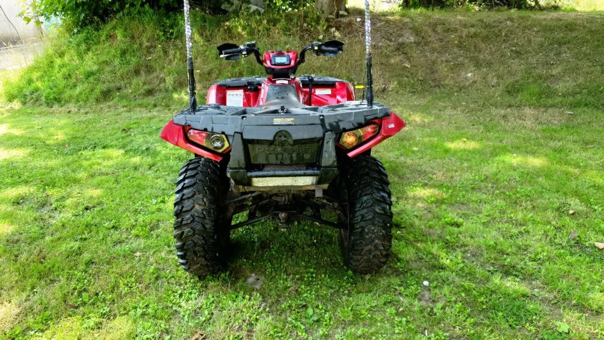 Polaris sportsman 550 2010 - Image 3