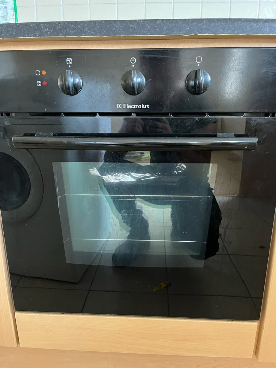 Stove and oven - Image 1
