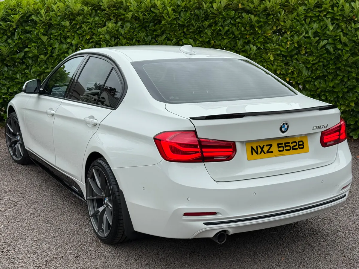 BMW 320D Sport 2018 - Image 2