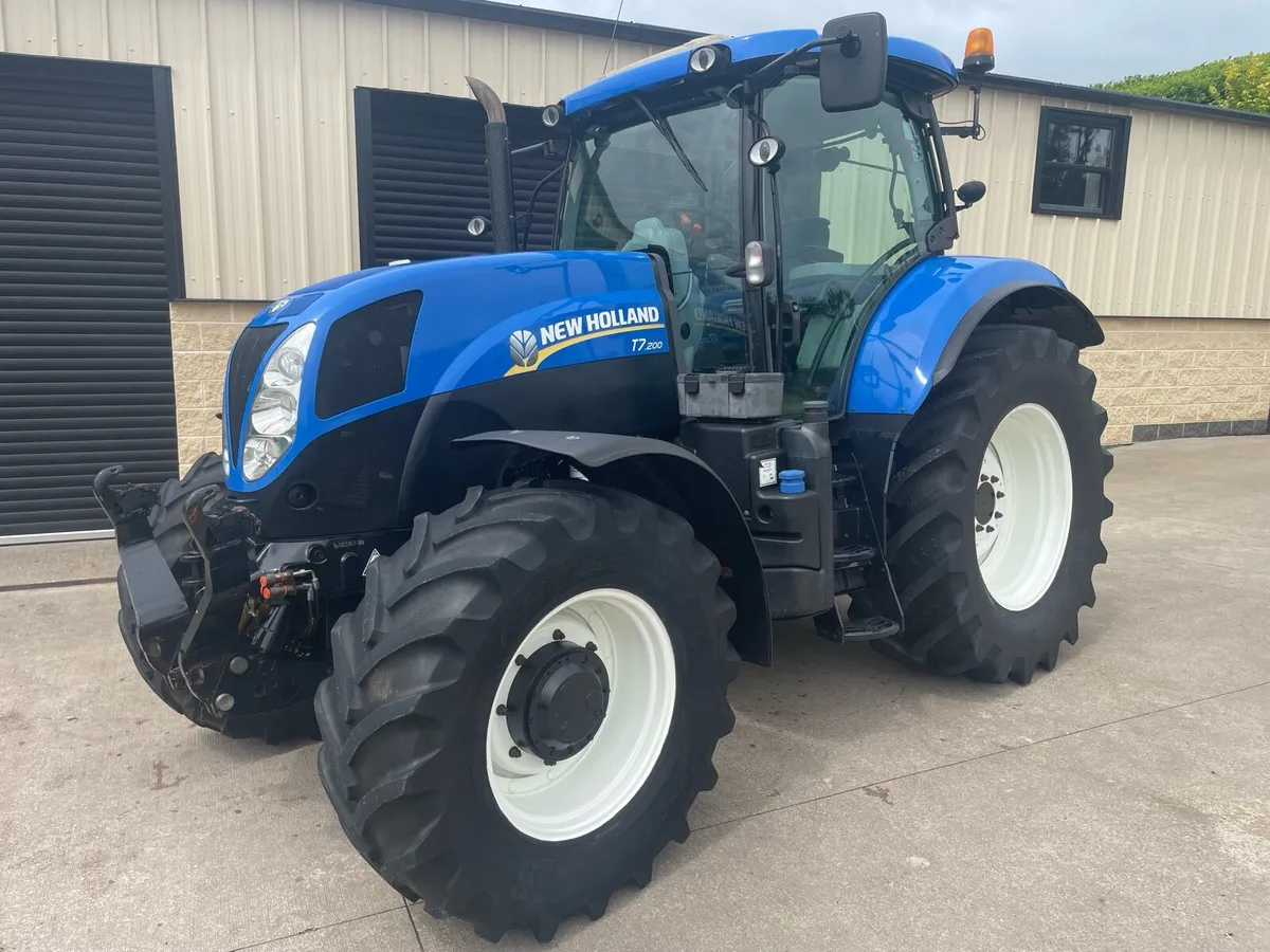 2014 NEW HOLLAND T7.200 - Image 2