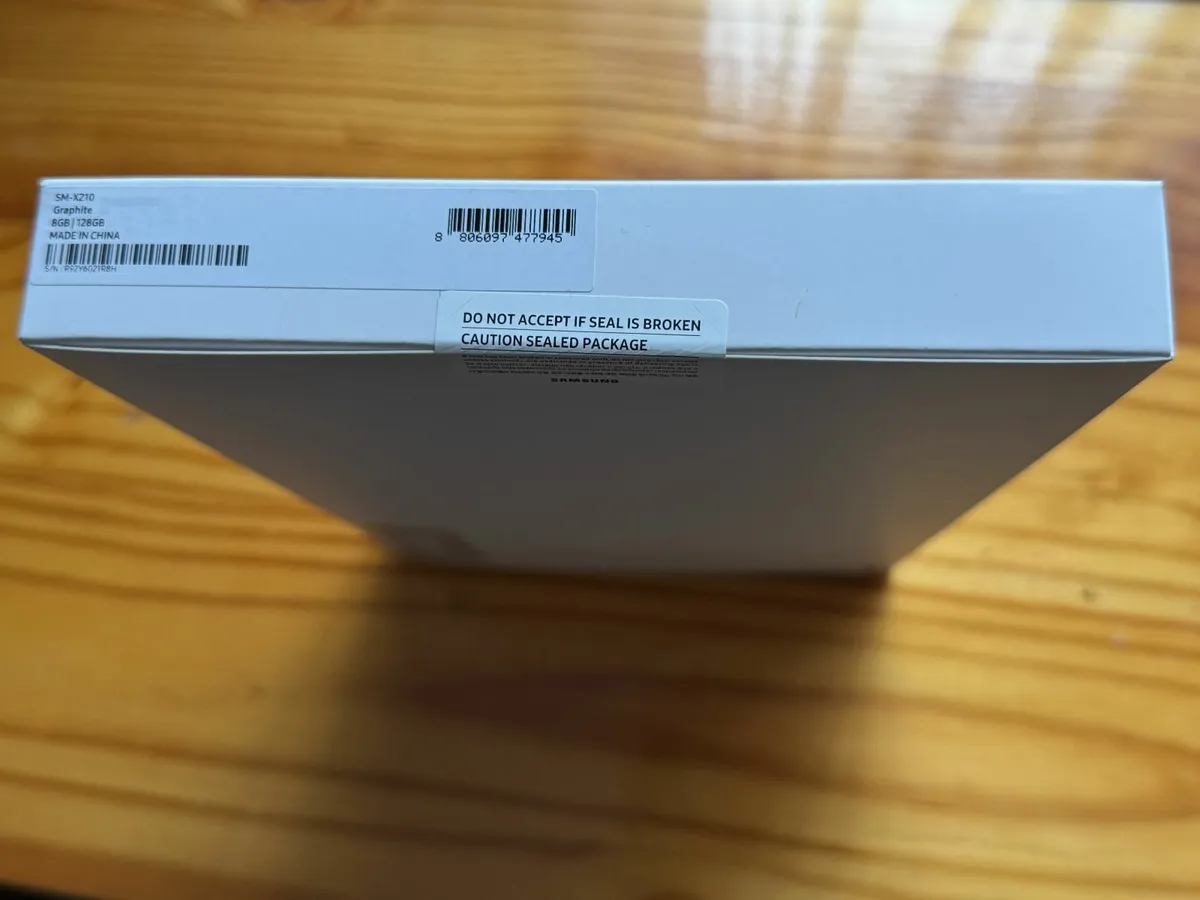 Samsung Galaxy A9+ Tablet 128GB Brand New Unopened - Image 2