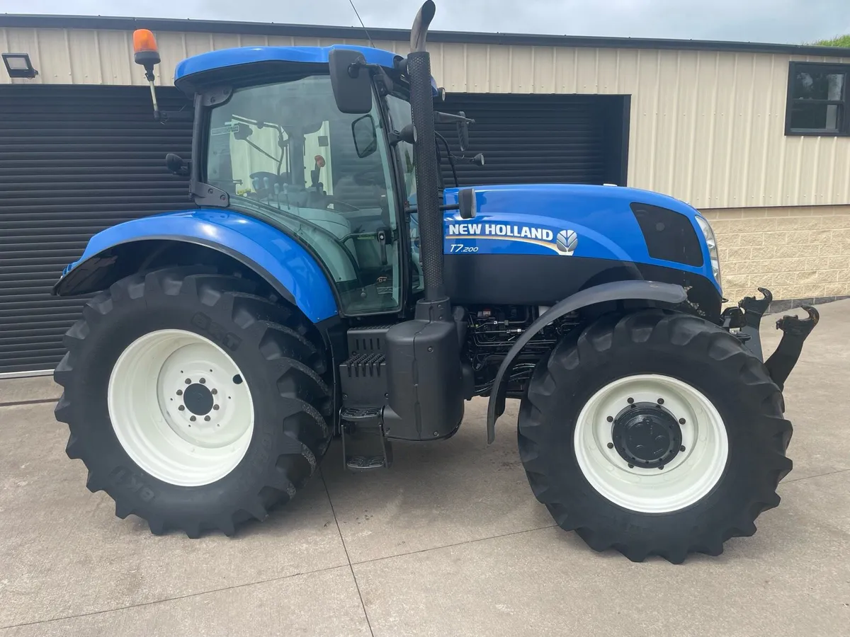 2014 NEW HOLLAND T7.200 - Image 3