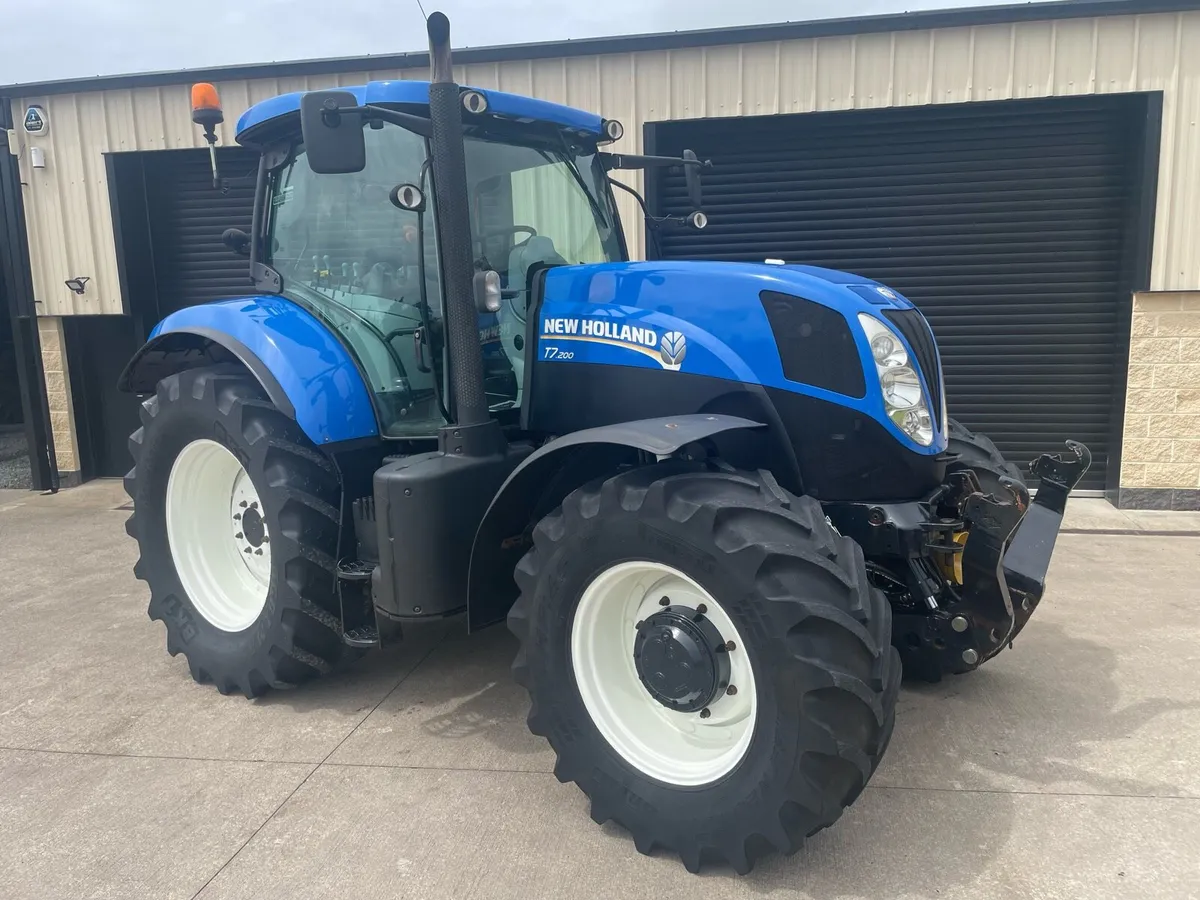 2014 NEW HOLLAND T7.200 - Image 4