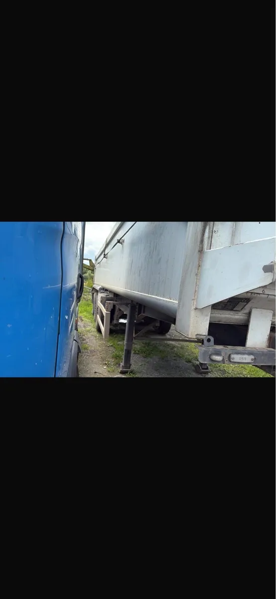 2009 Wilcox tar spec tipping trailer - Image 2