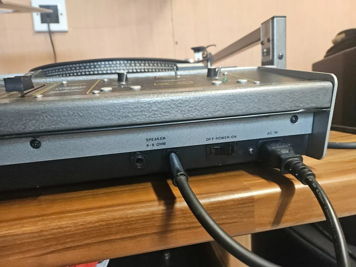 Citronic twin tamar turntables - Image 3