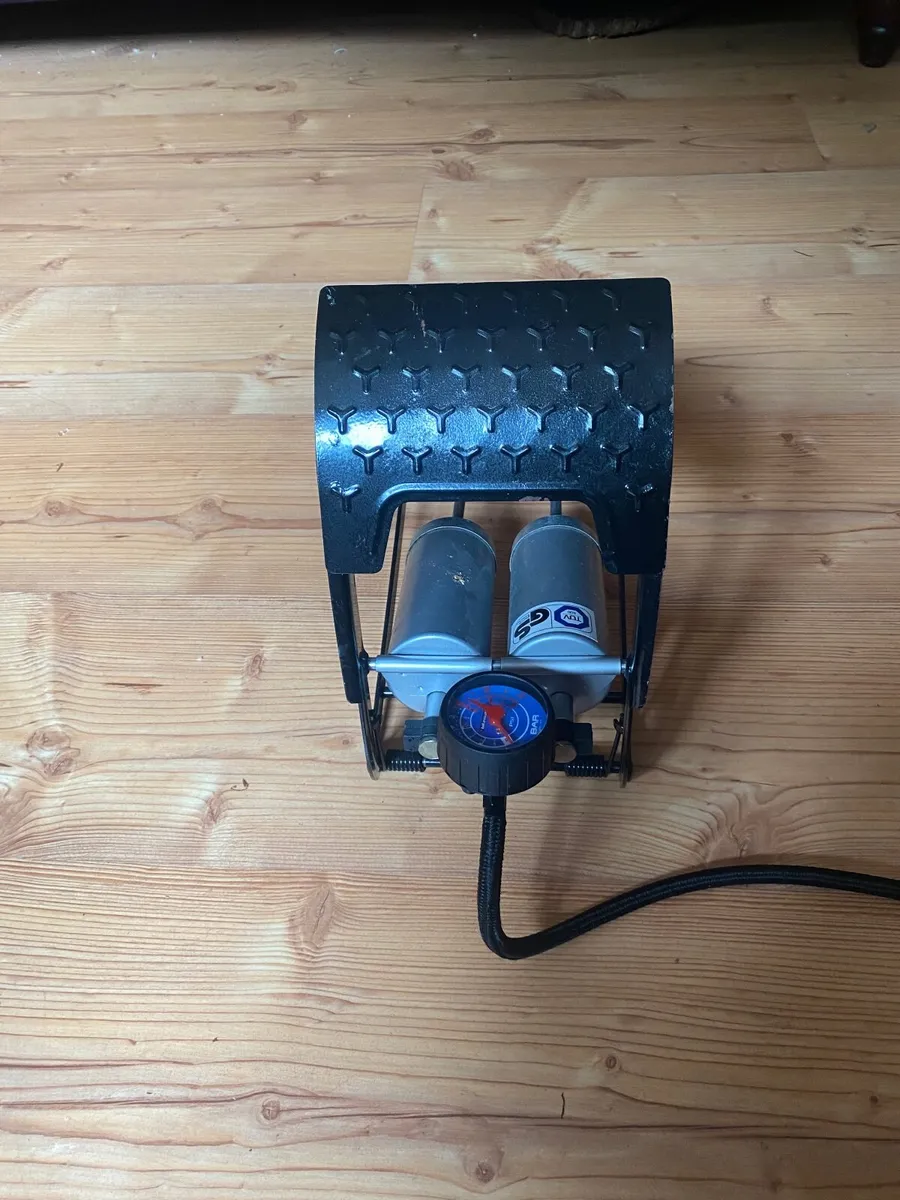 Foot pump - Image 1