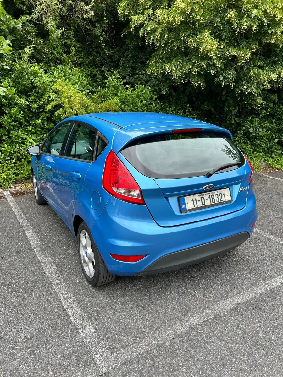 Ford Fiesta 2011 - Image 2