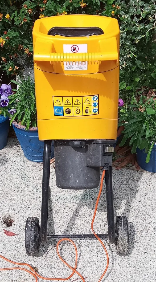 McCulloch mb390  shredder - Image 2
