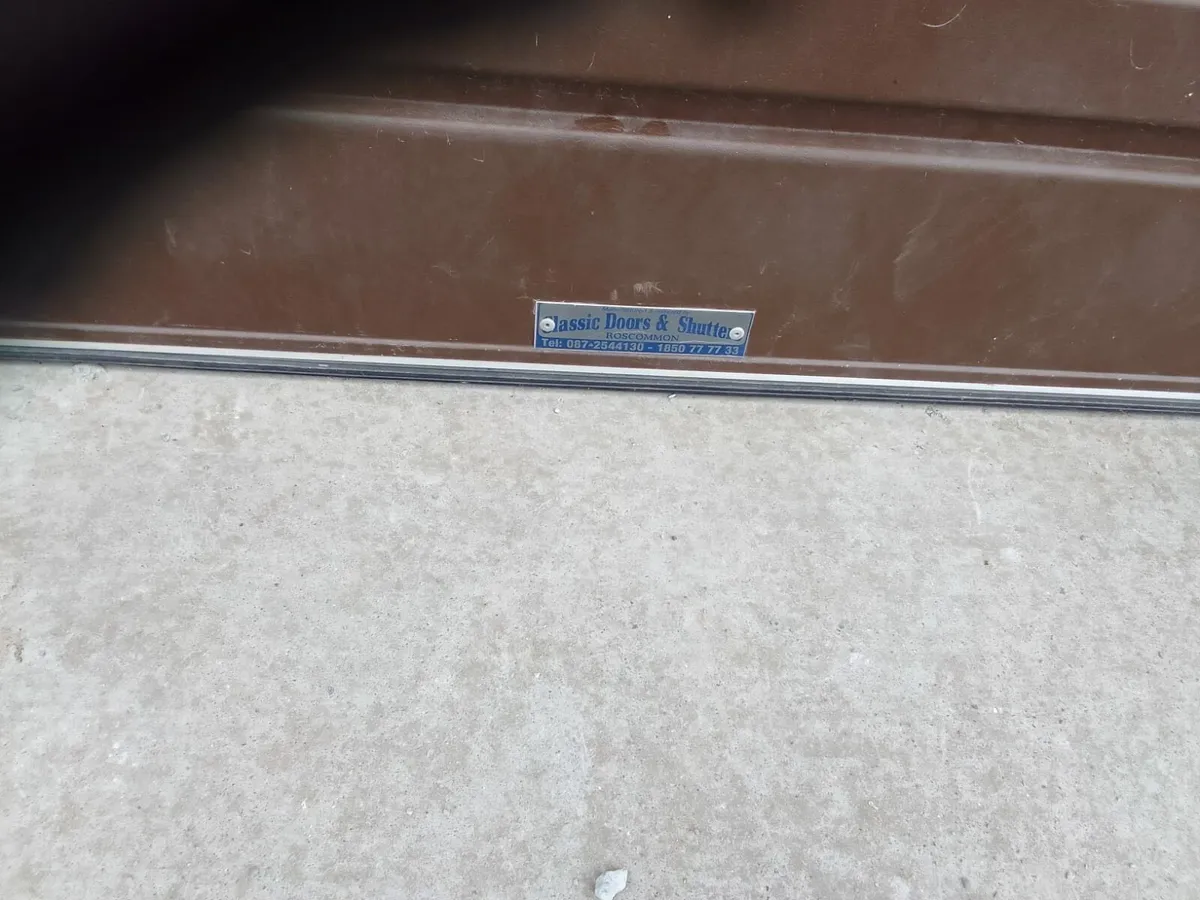 FULLY AUTOMATIC ROLLING DOOR WITH MOTOR - Image 1
