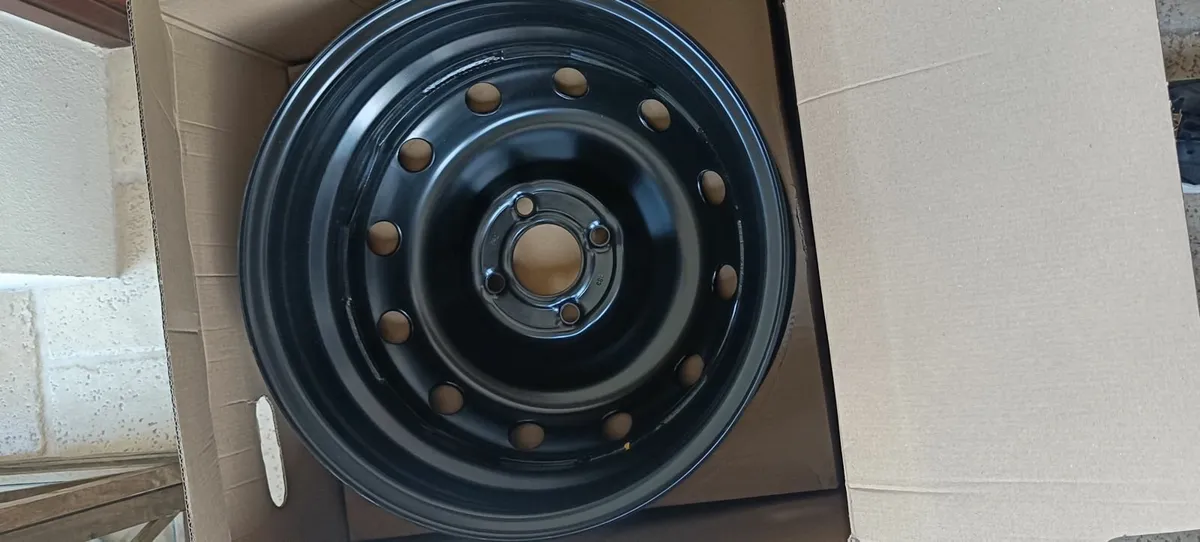 2 x 15inch Steel wheel rims - Image 3