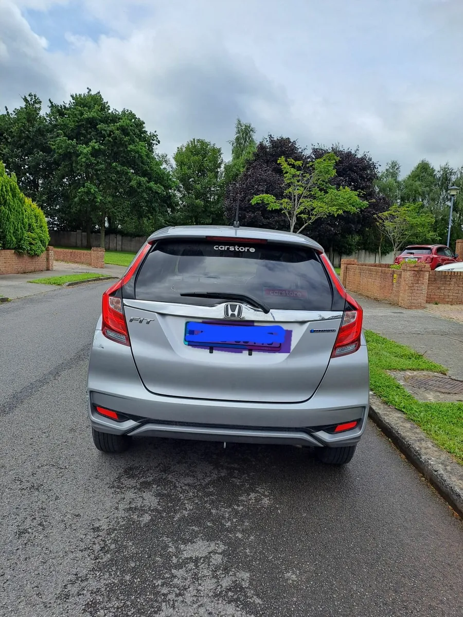 Honda Fit 2018 - Image 2
