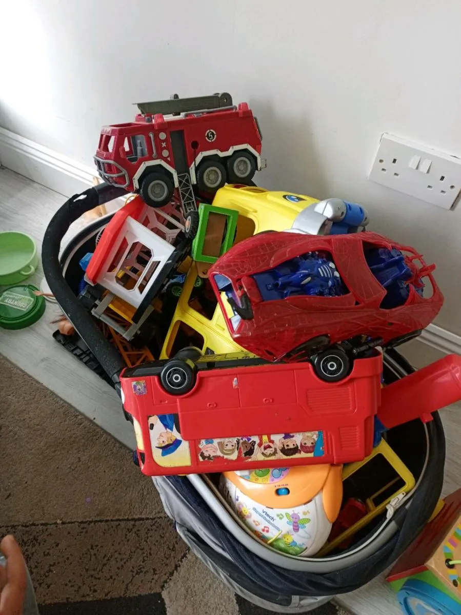 TOYS BUNDLE