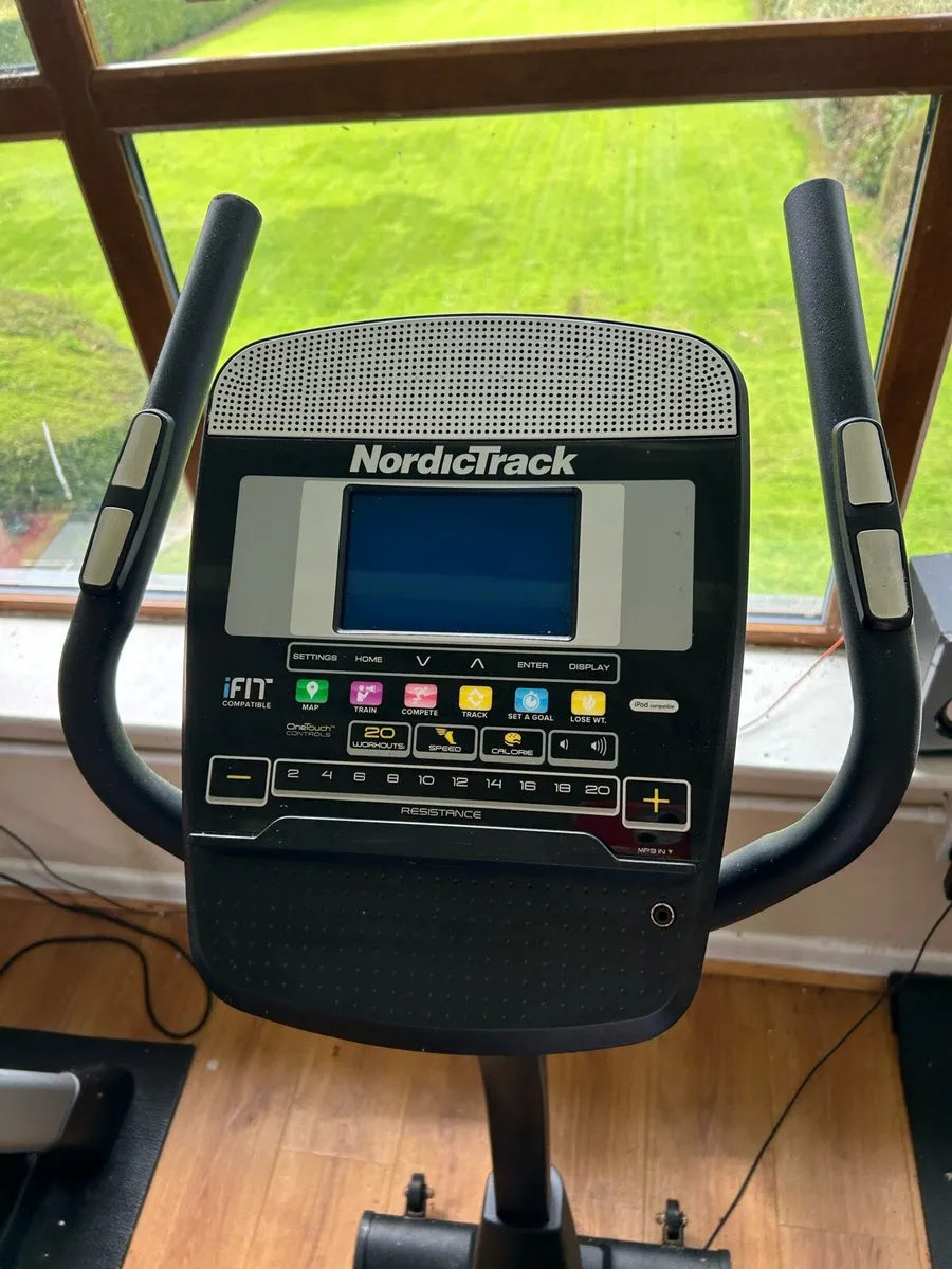 Gym equipment (treadmill, bike, elliptical) - Image 4