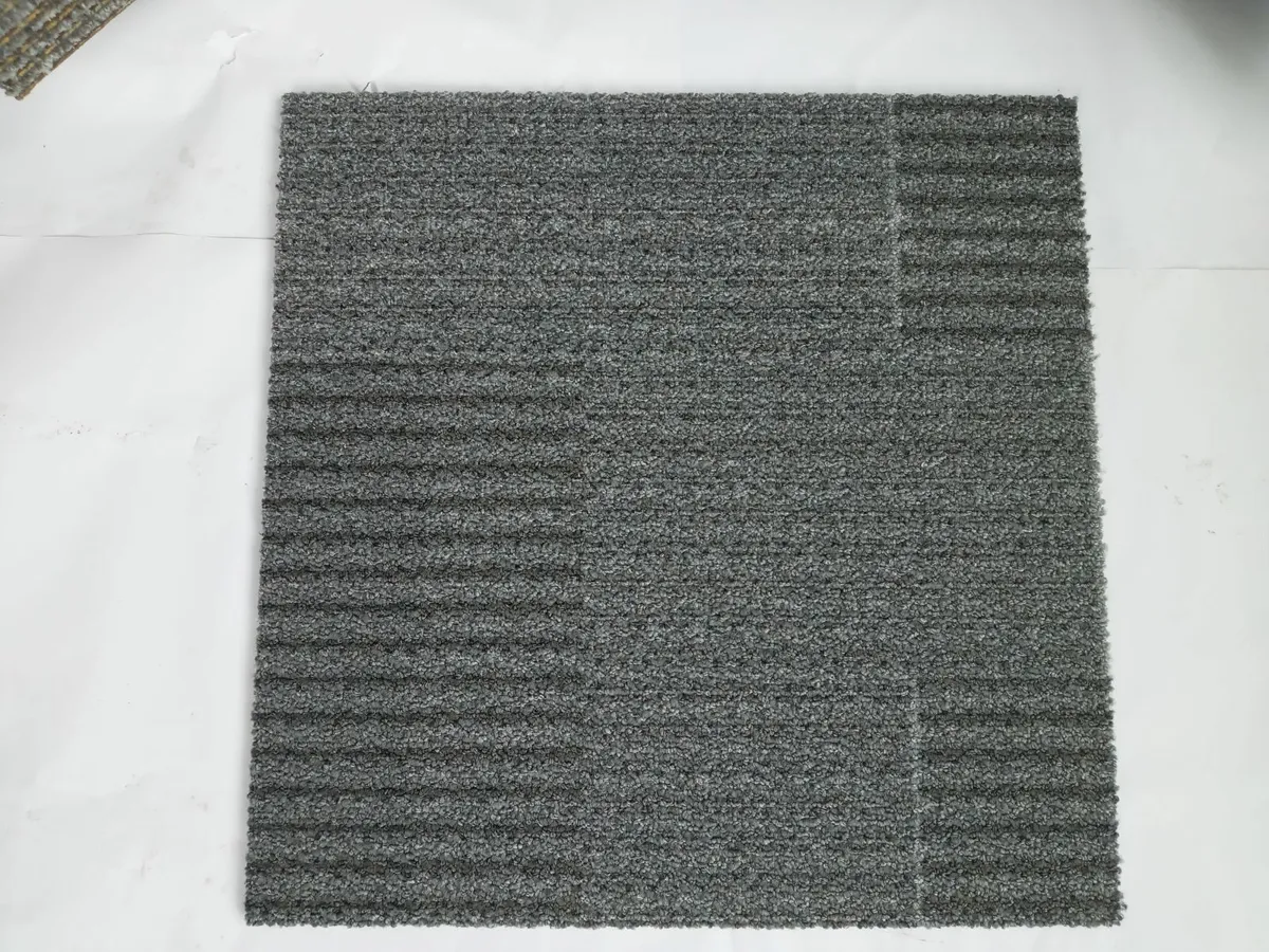 Delivery - Lot of 115 x Carpet Tiles Good Conditio - Image 1