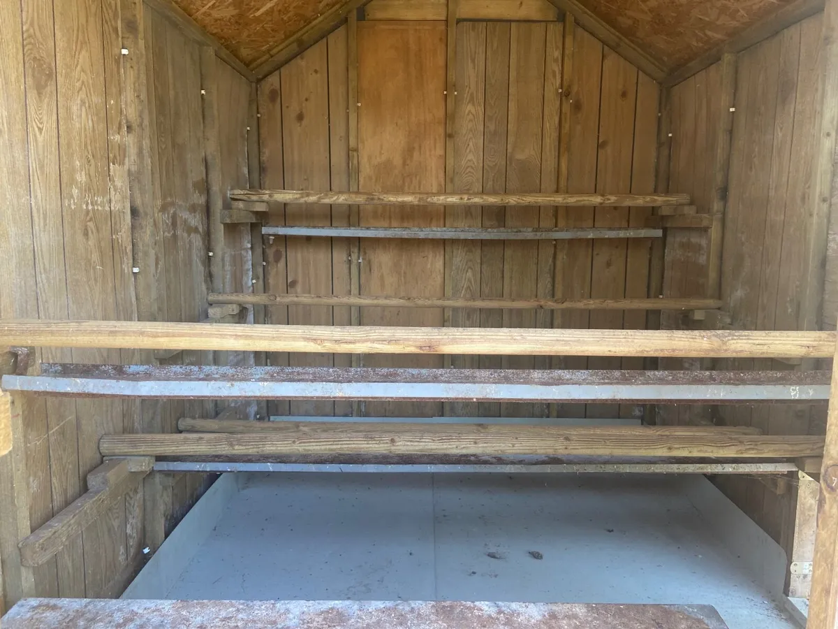 Hen Coop 8’x4’ - Image 1