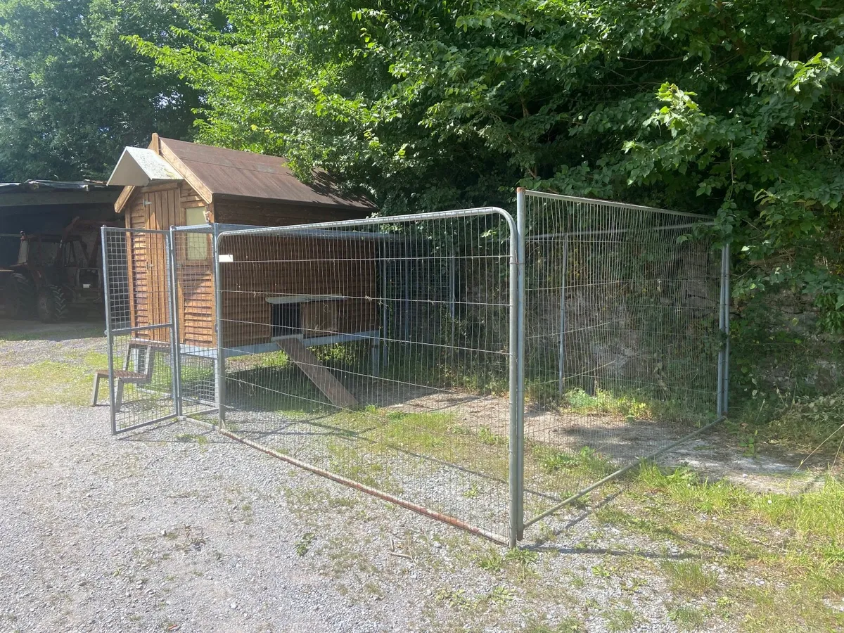 Hen Coop 8’x4’ - Image 3
