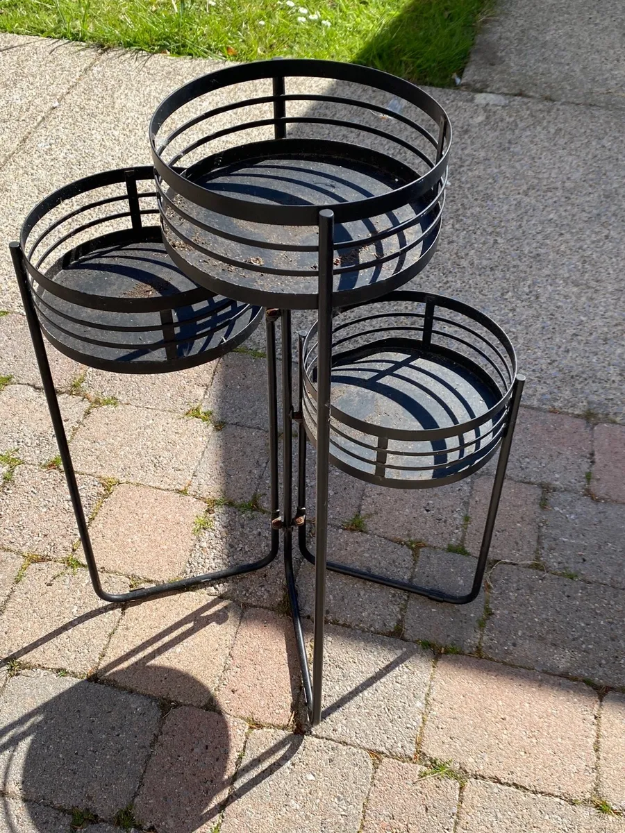 Plant stand