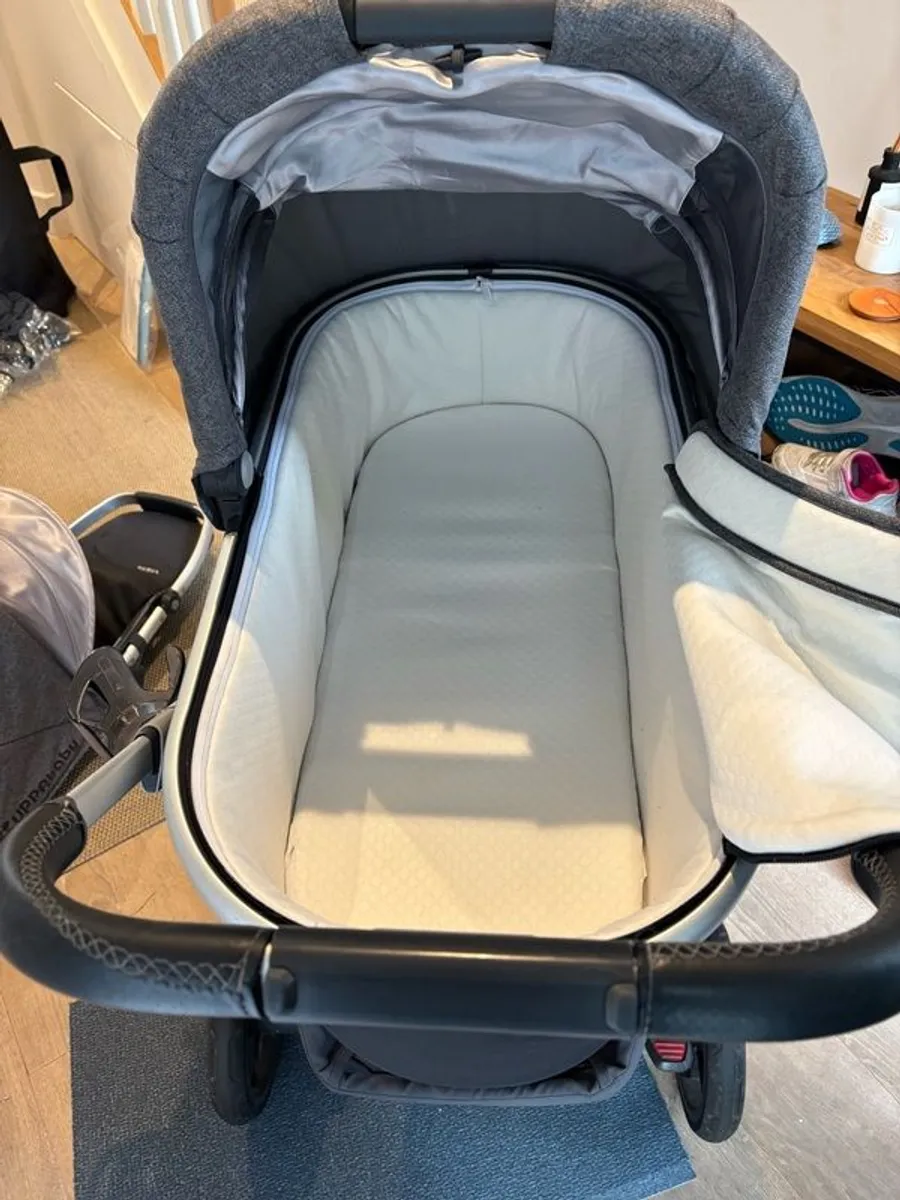 Ups baby vista travel system- grey - Image 2