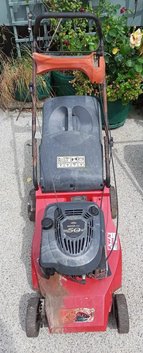 lawn mower - Image 1