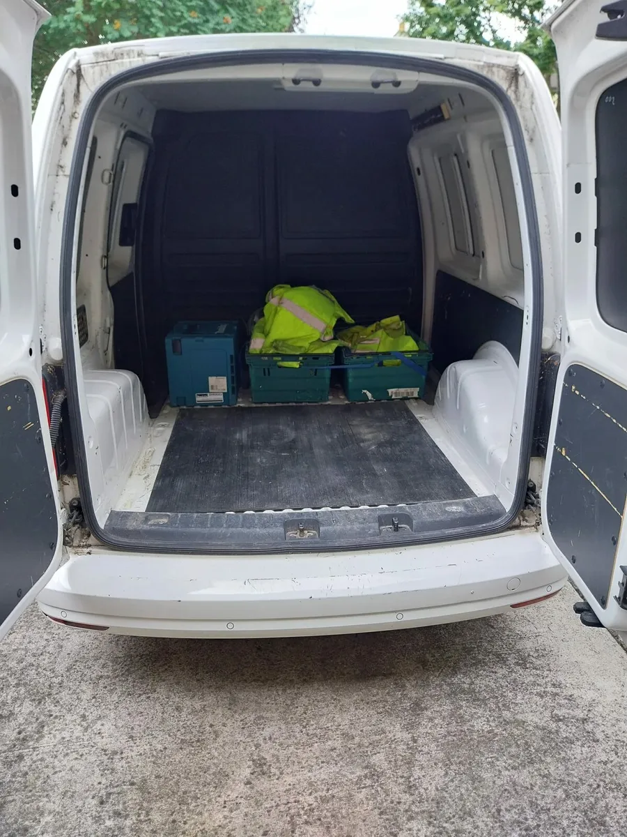 VW Caddy - Image 3