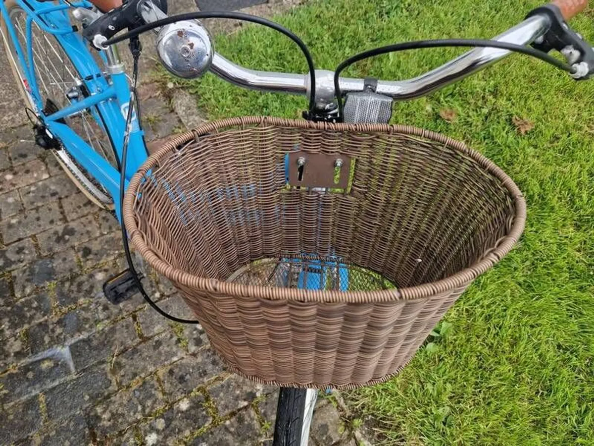 ladies bike - Image 4