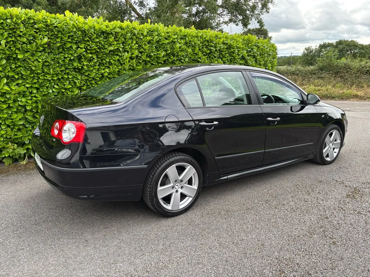 2009 VW Passat  * R-Line *  2.0L Diesel - Image 3