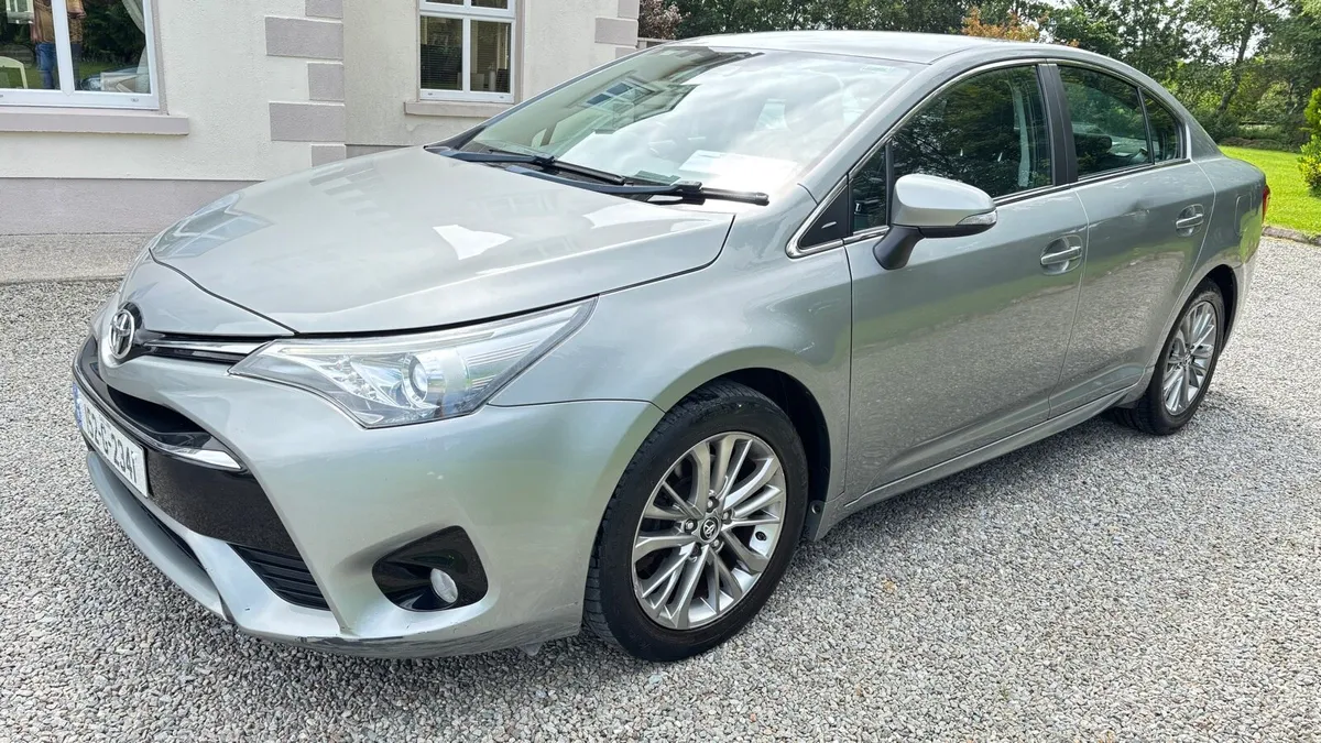 Toyota Avensis - Image 1