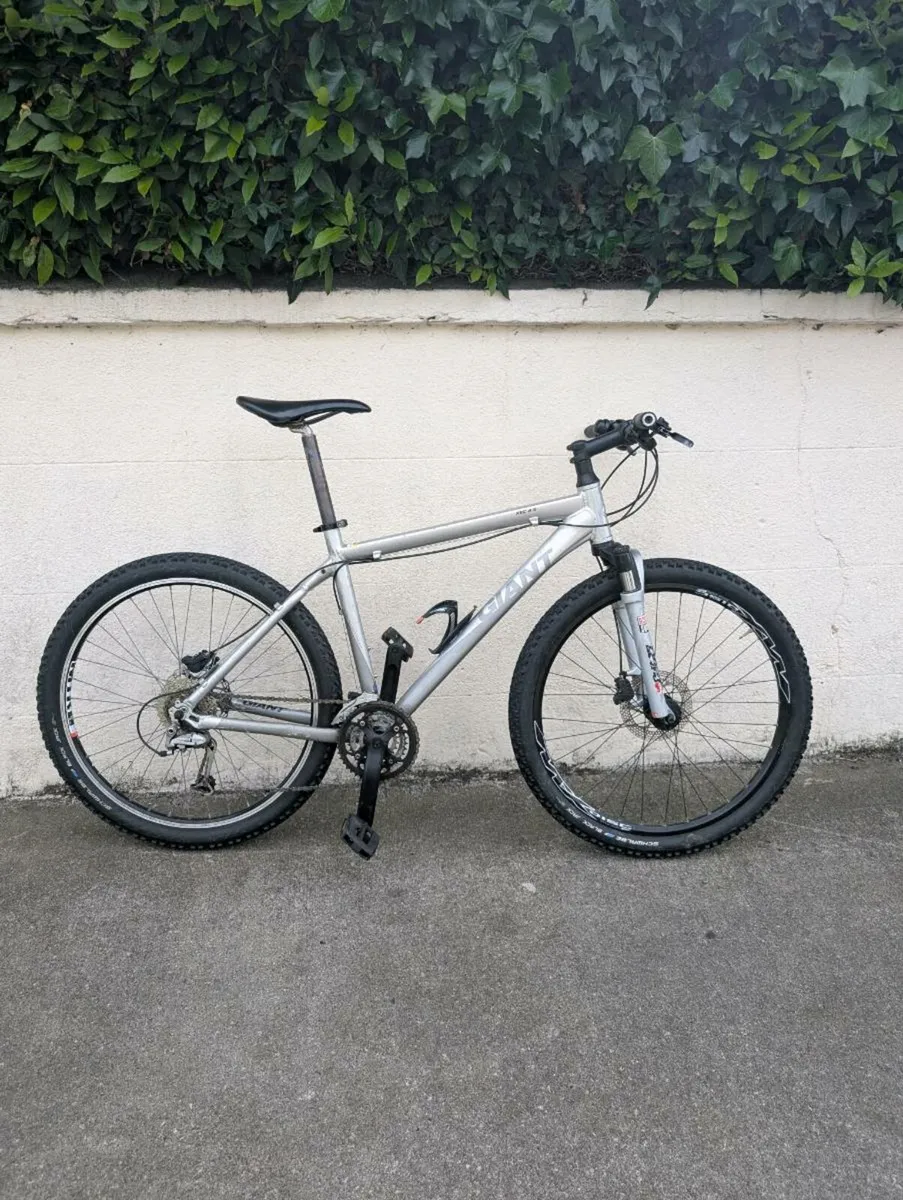 Giant xtC 4.5 (M) bike / Bicycle - Image 1