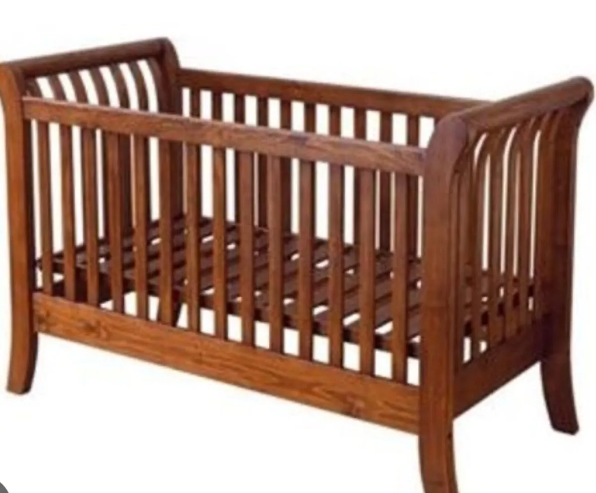 Cot/bed - Image 1