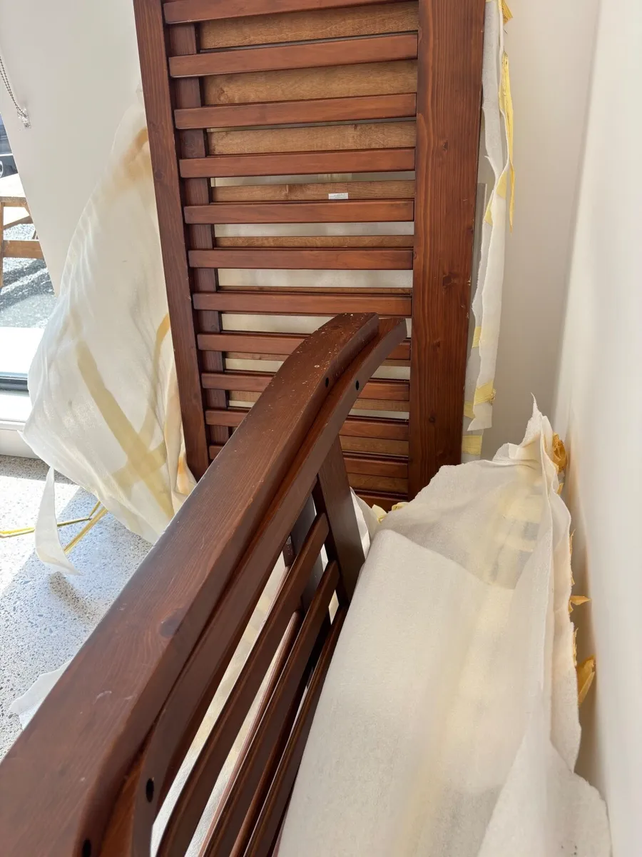 Cot/bed - Image 2