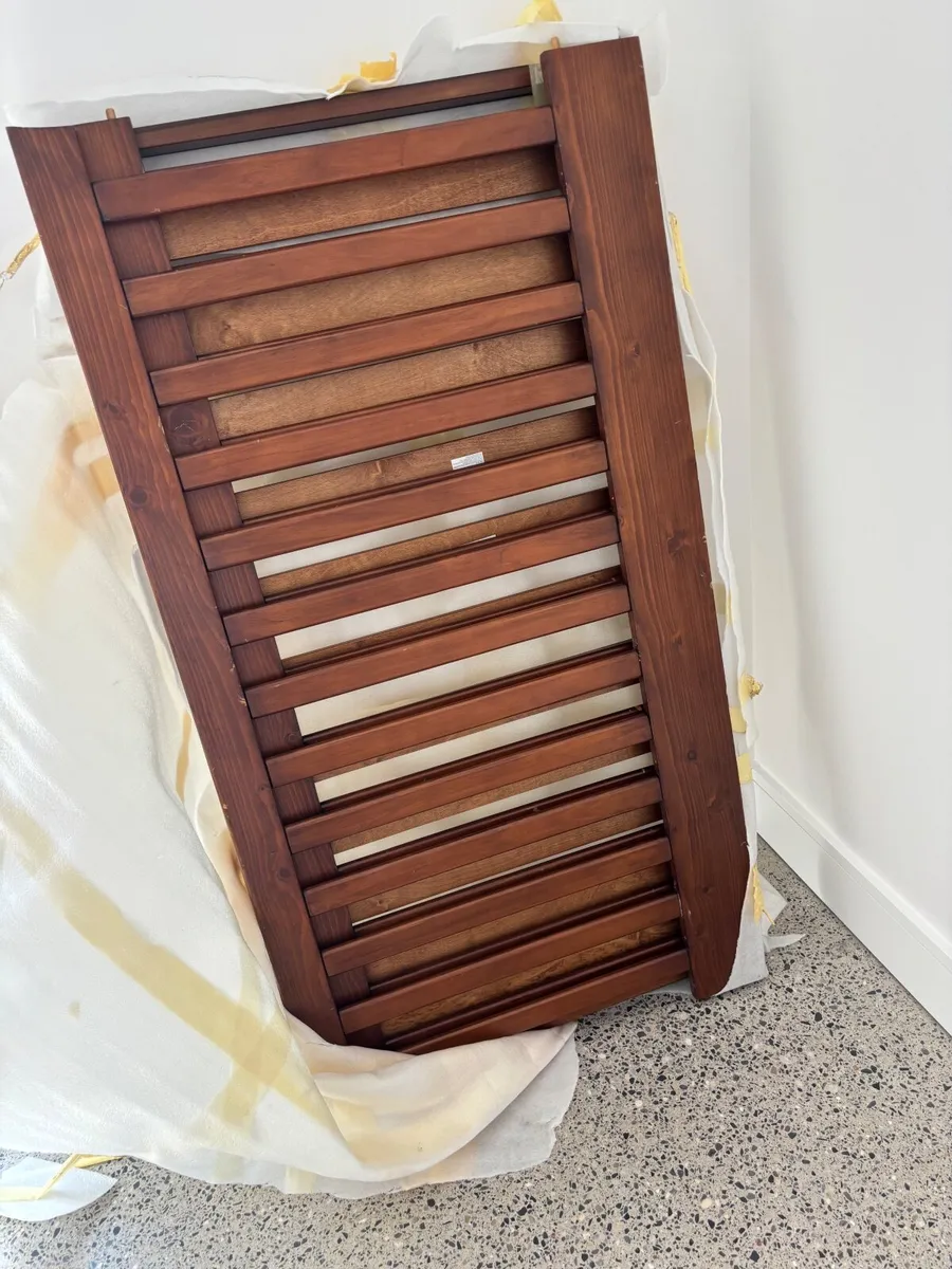 Cot/bed - Image 4