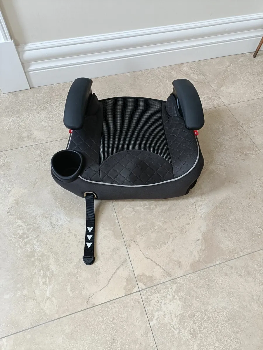Car Seat - Image 3