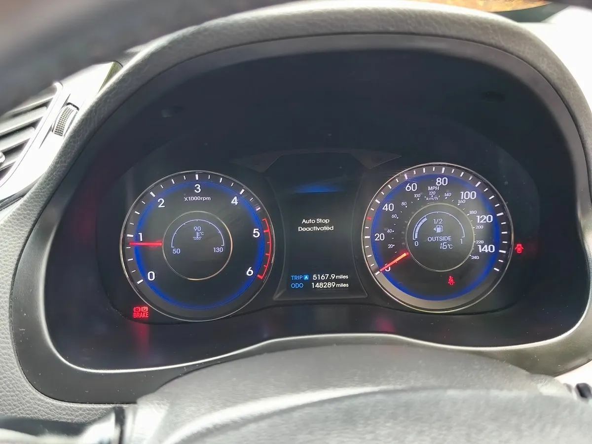 Hyundai i40 PREMIUM 2013 - Image 4
