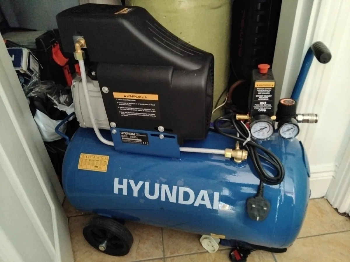 Air compressor - Image 1