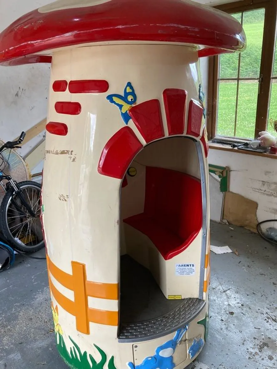 Mushroom Kiddies Arcade/Amusement Ride!! - Image 3