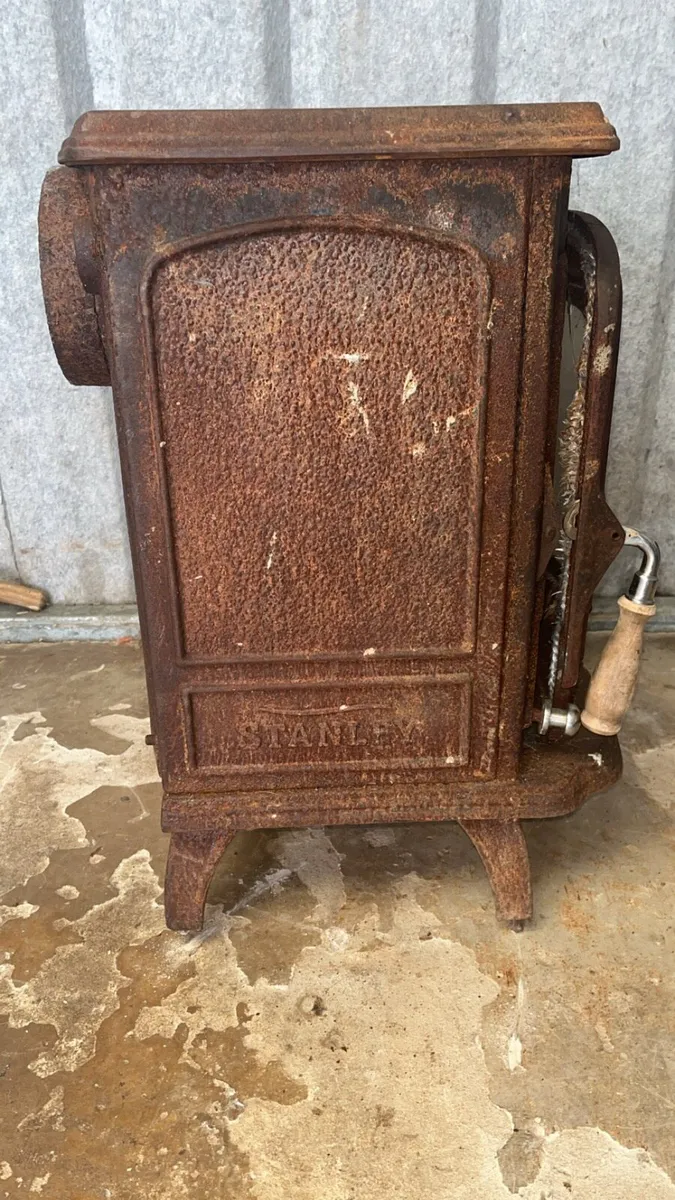 Stanley stove as good as new for sale - Image 4
