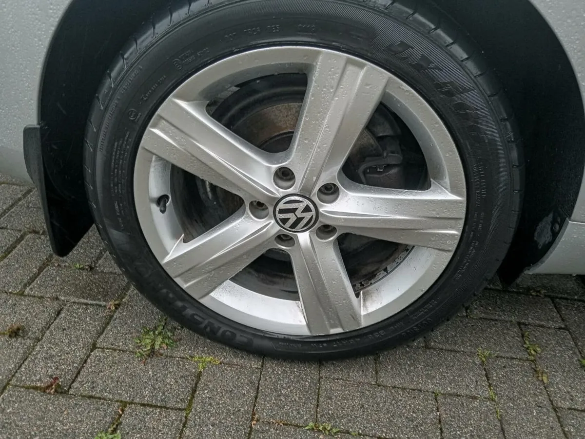 VW 17 ALLOYS WITH NEAR NEW TYRES - Image 1