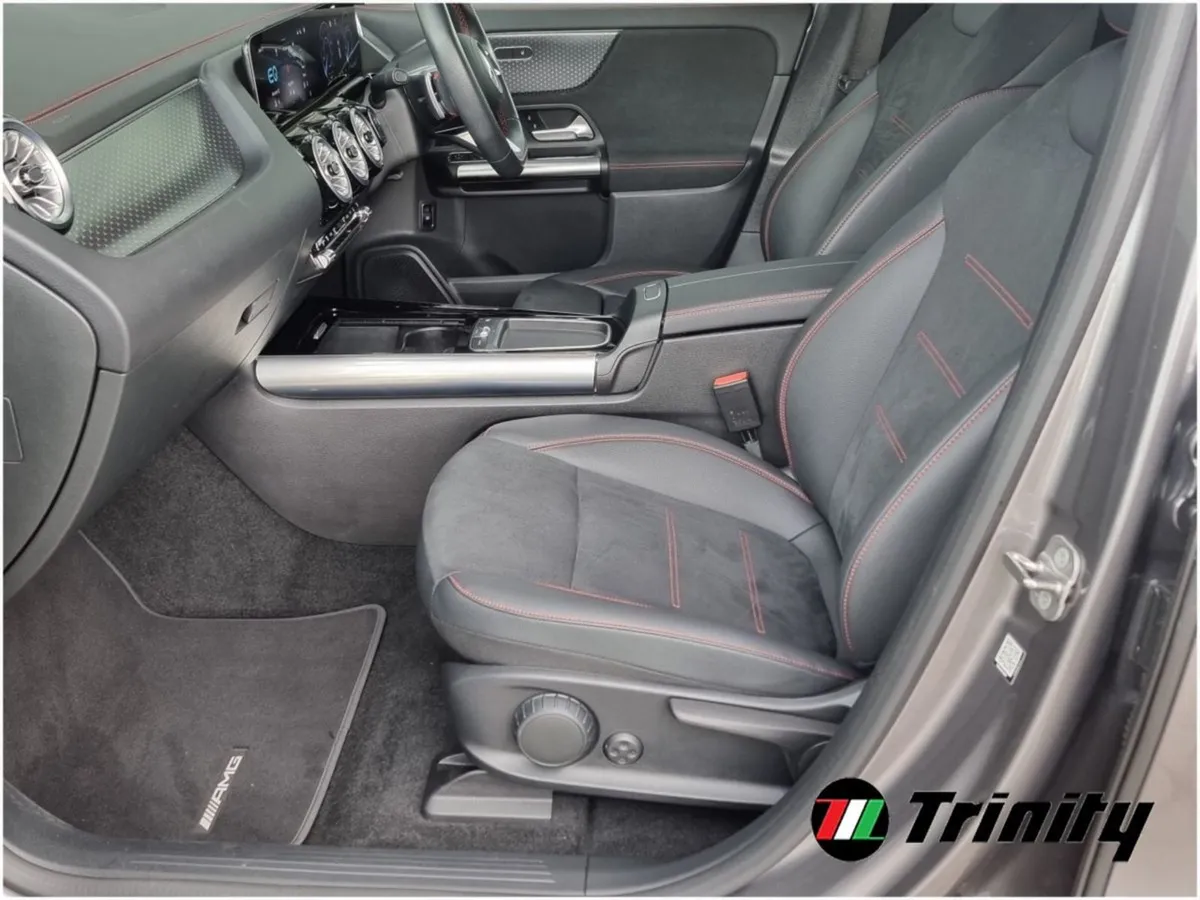 Mercedes-Benz EQA 350 AMG 4 Wheel Drive AMG Line - Image 4