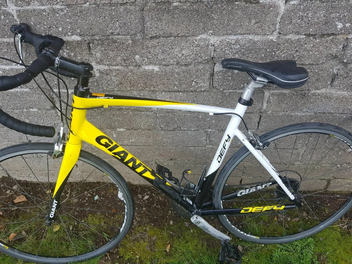 Giant Defy full carbon with bike lock