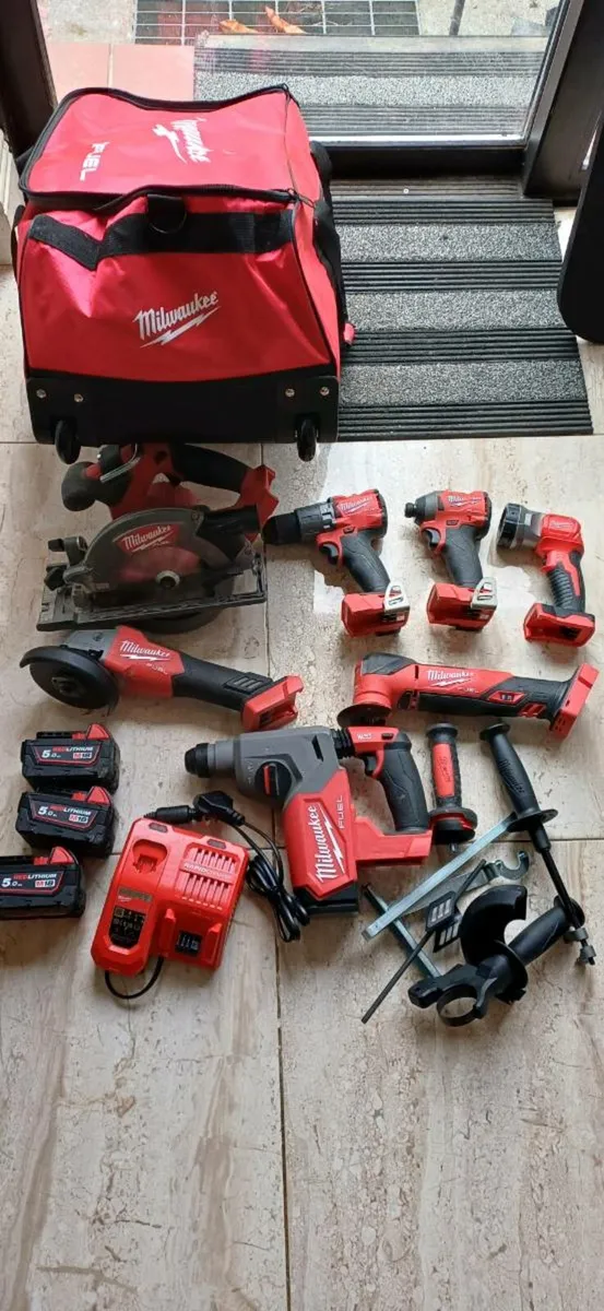 Milwaukee M18 Power tools - Image 2
