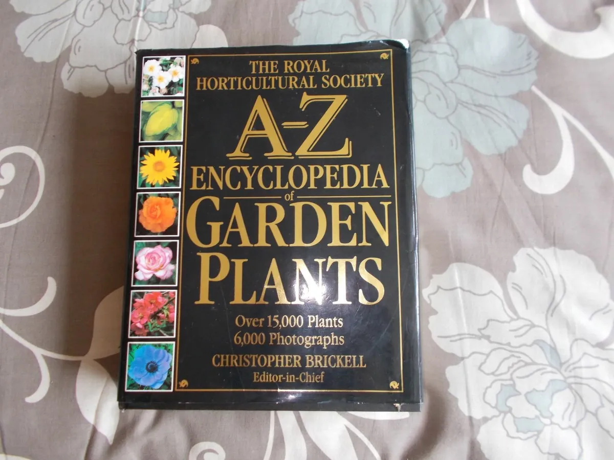 The RHS A-Z Encyclopedia Of Garden Plants