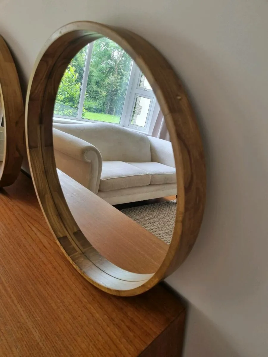 Mirrors - Image 3