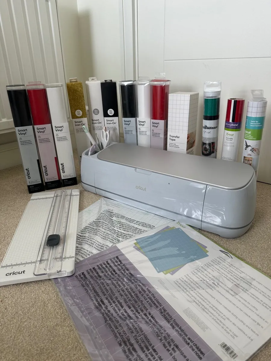 Cricut Maker 3 + Tools + Materials - Image 1