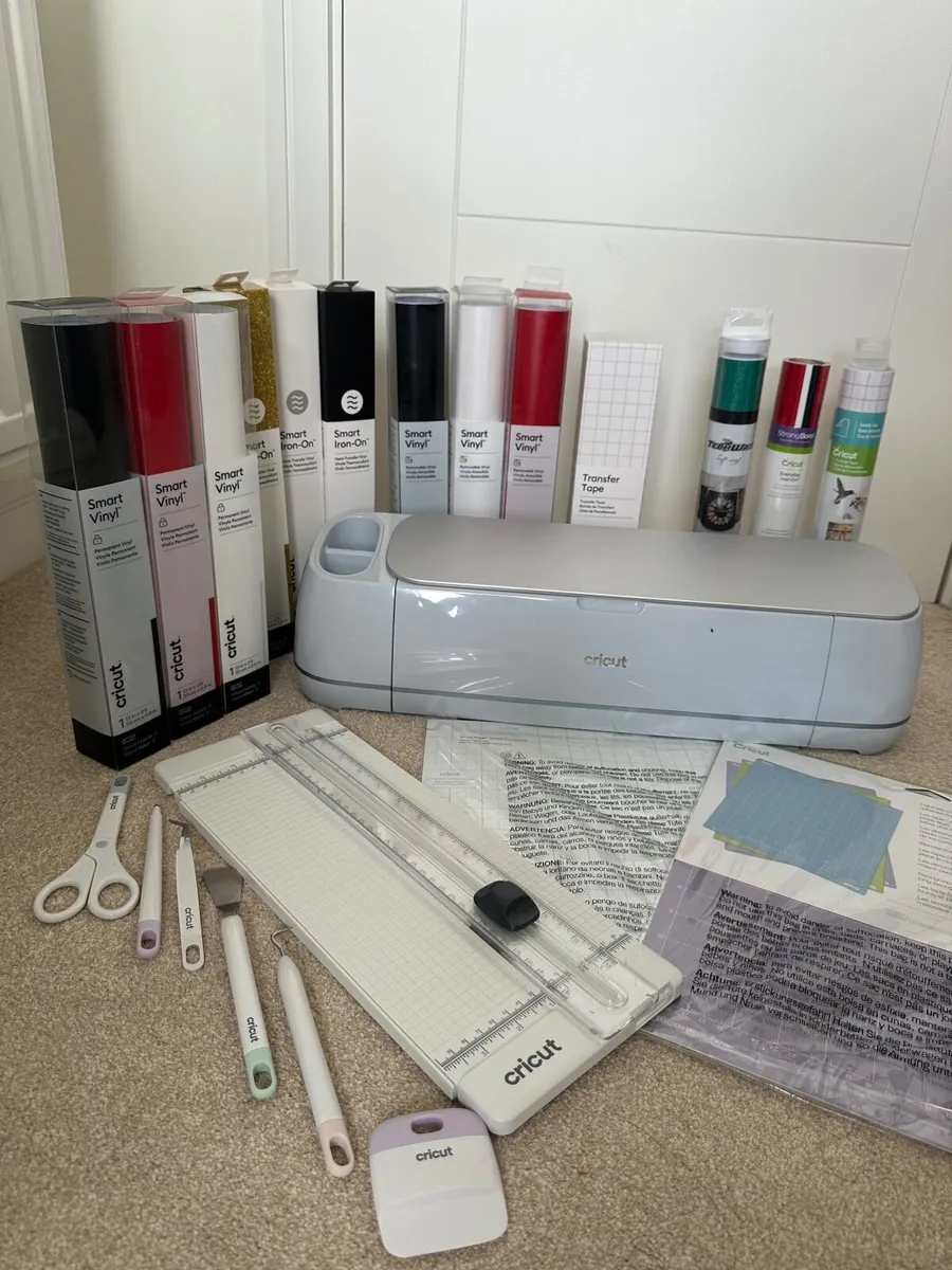 Cricut Maker 3 + Tools + Materials - Image 2